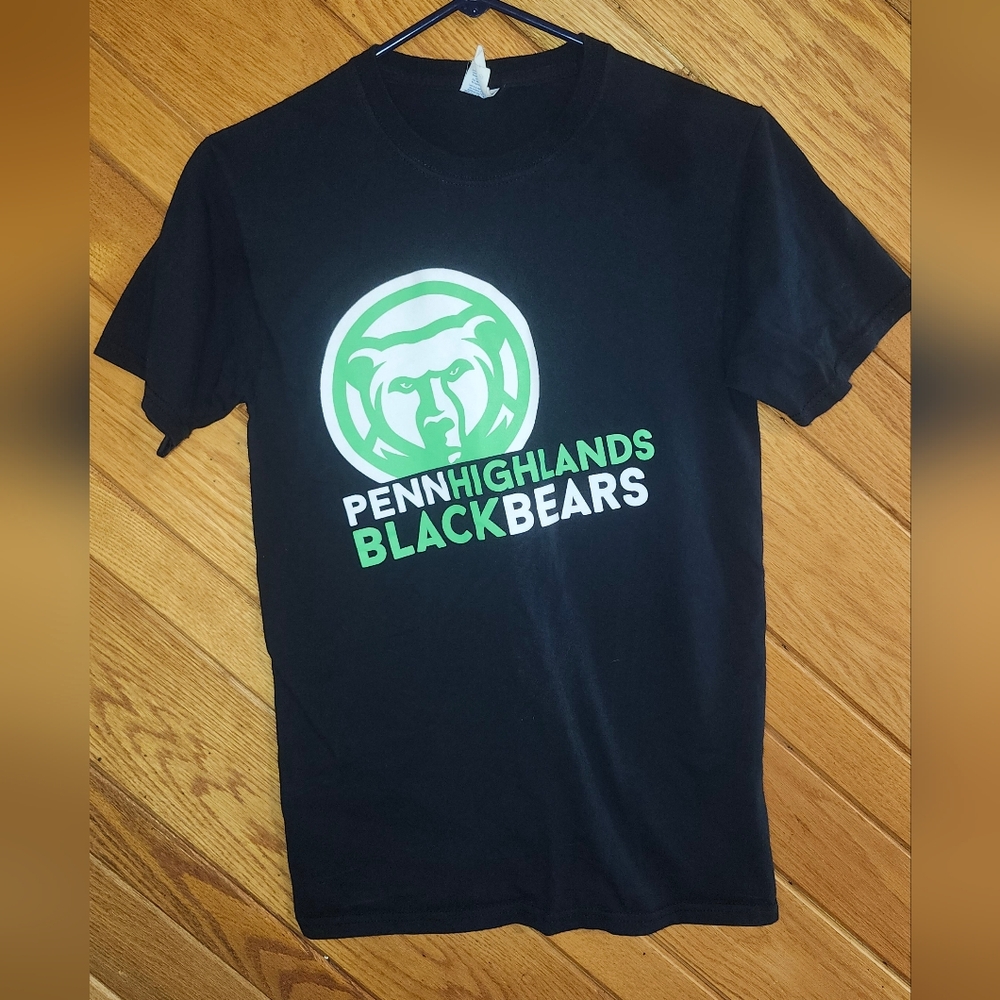 Penn Highlands Black Bears small solid black tshirt with green and white logo